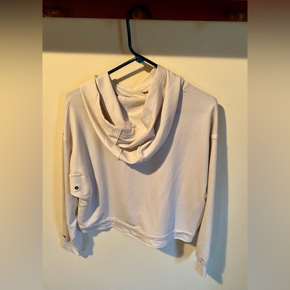 💥Under Armour UA Project Rock Hooded Cropped Sweatshirt💥 NWT - Picture 4 of 13